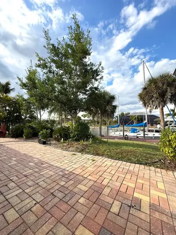 14976 Lyneburg Avenue Port Charlotte FL 33981