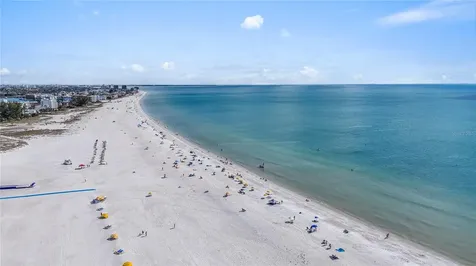 10650 Gulf Boulevard St Petersburg FL 33706