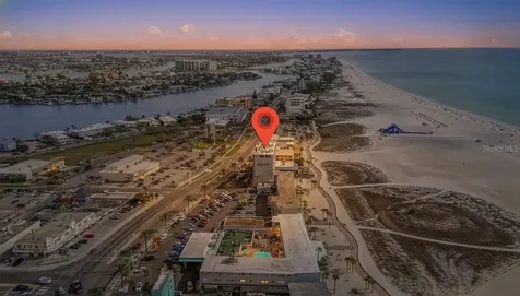 10650 Gulf Boulevard St Petersburg FL 33706