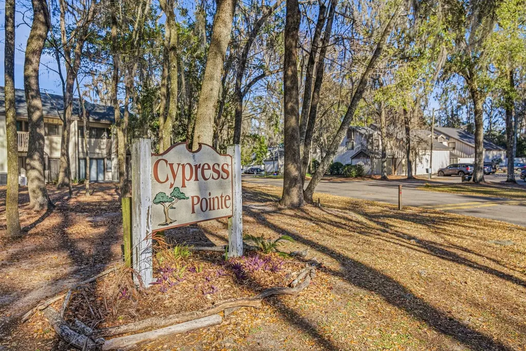 5528 SW 4th Place Gainesville FL 32607