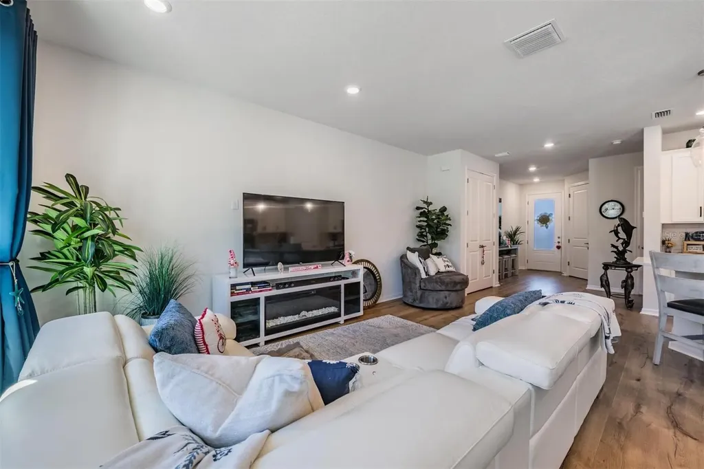 17288 Balance Cove Land O Lakes FL 34638