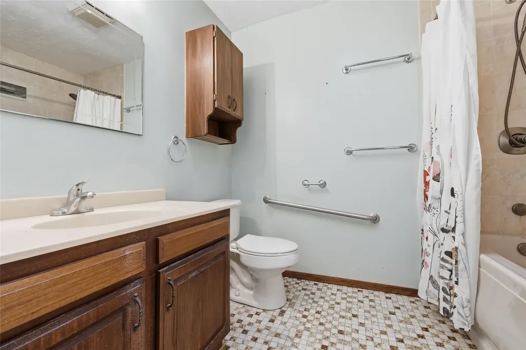 8856 NW 230th Street Micanopy FL 32667