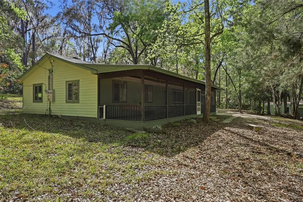8856 NW 230th Street Micanopy FL 32667