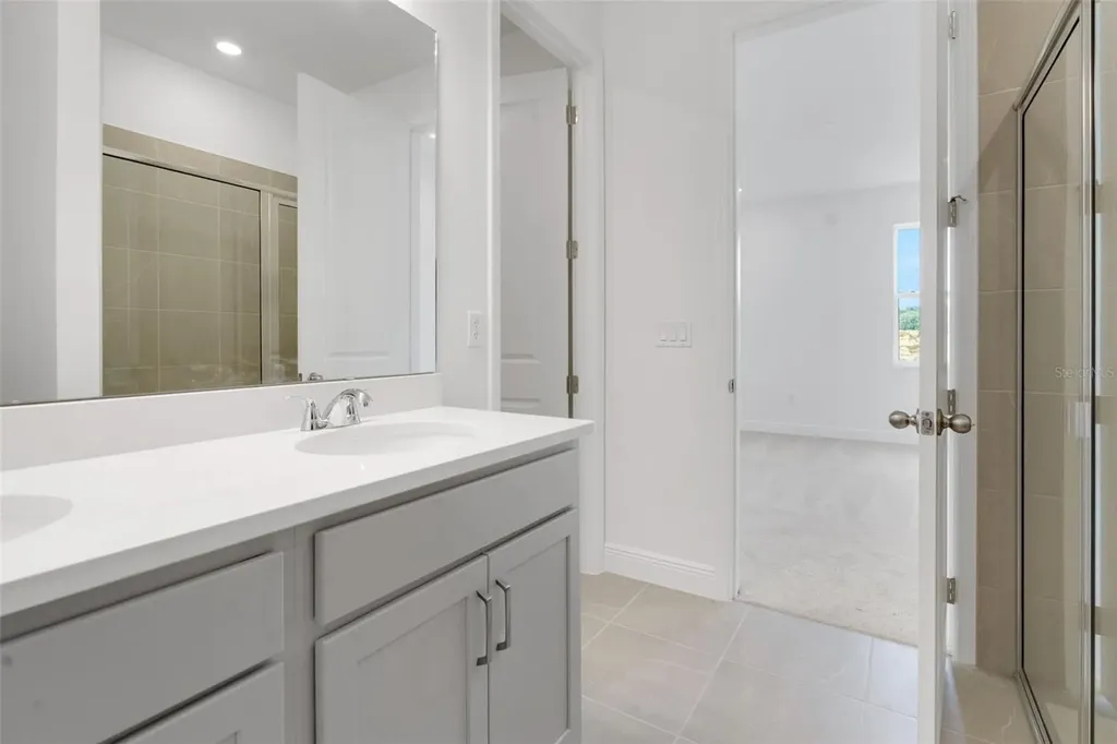 1018 Swamp Chestnut Loop Lady Lake FL 32159