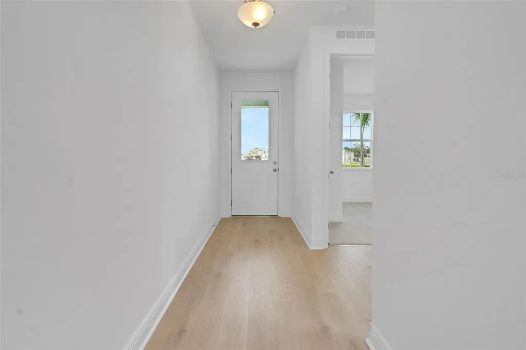 1018 Swamp Chestnut Loop Lady Lake FL 32159