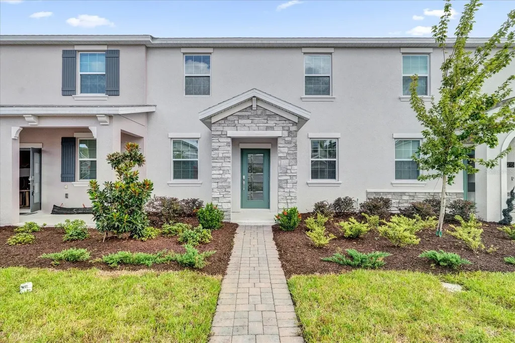 11209 Listening Drive Orlando FL 32832