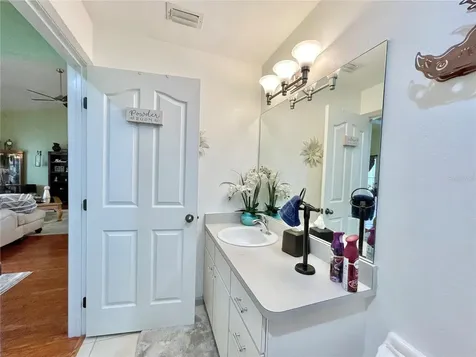 25336 SW 22nd Avenue Newberry FL 32669