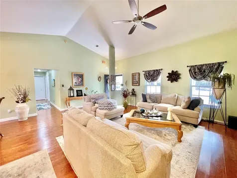 25336 SW 22nd Avenue Newberry FL 32669