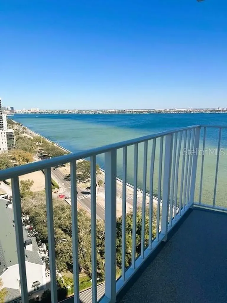 2611 Bayshore Boulevard Tampa FL 33629