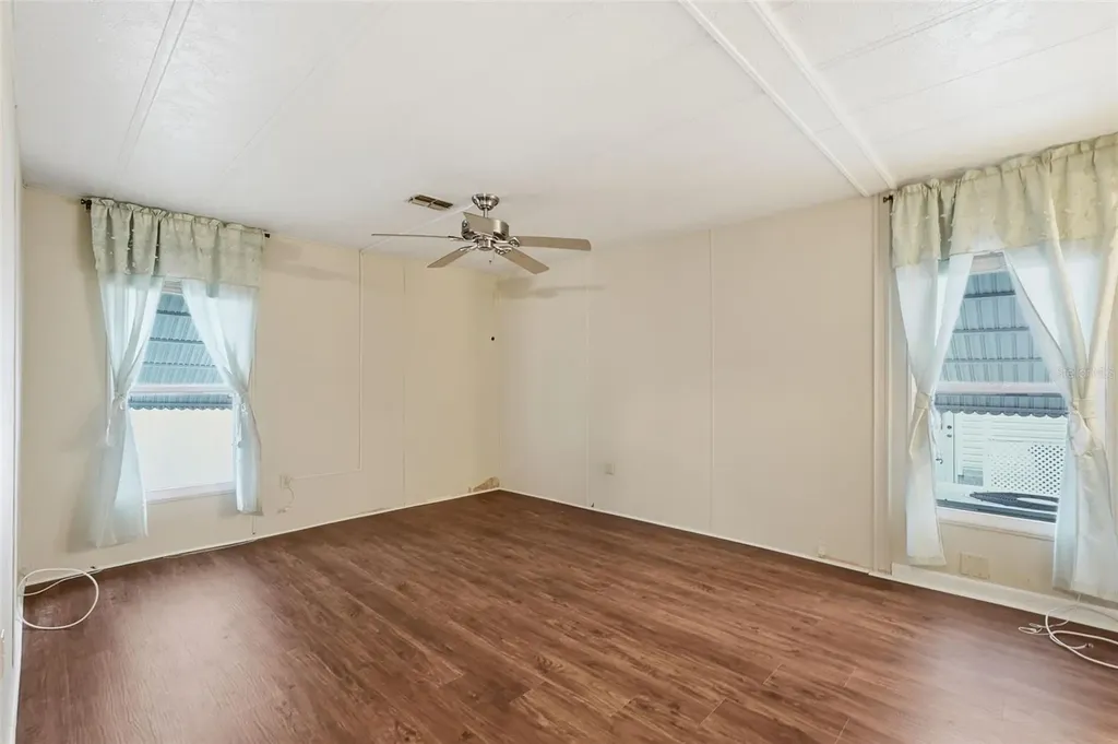 2101 Maui Drive Holiday FL 34691