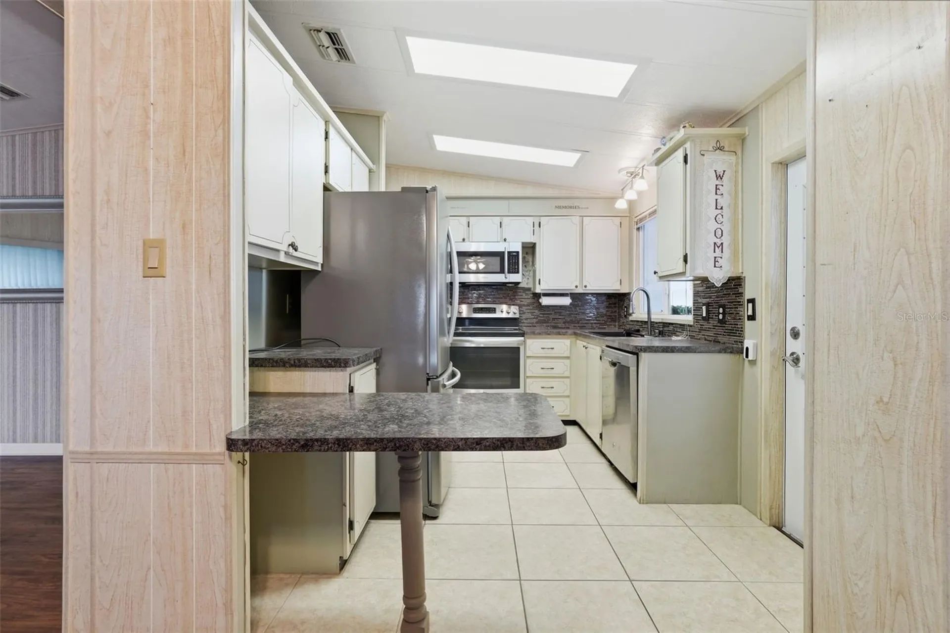 2101 Maui Drive Holiday FL 34691