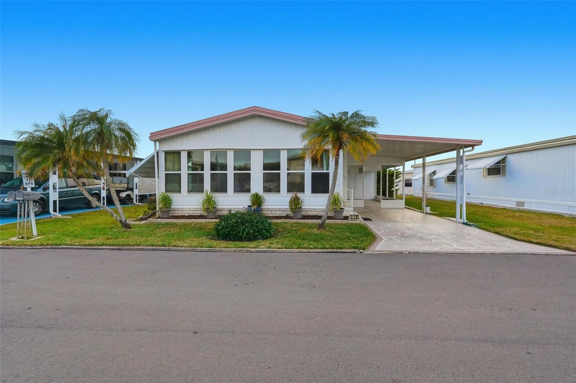 2101 Maui Drive Holiday FL 34691