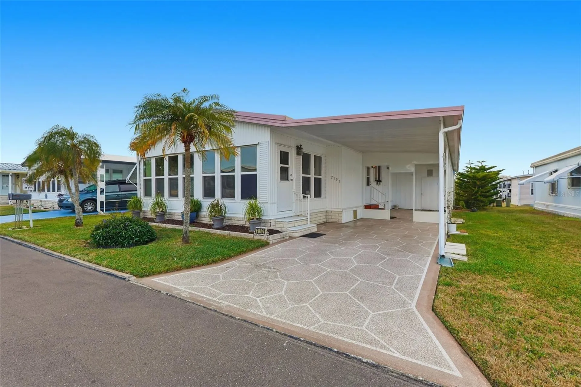 2101 Maui Drive Holiday FL 34691