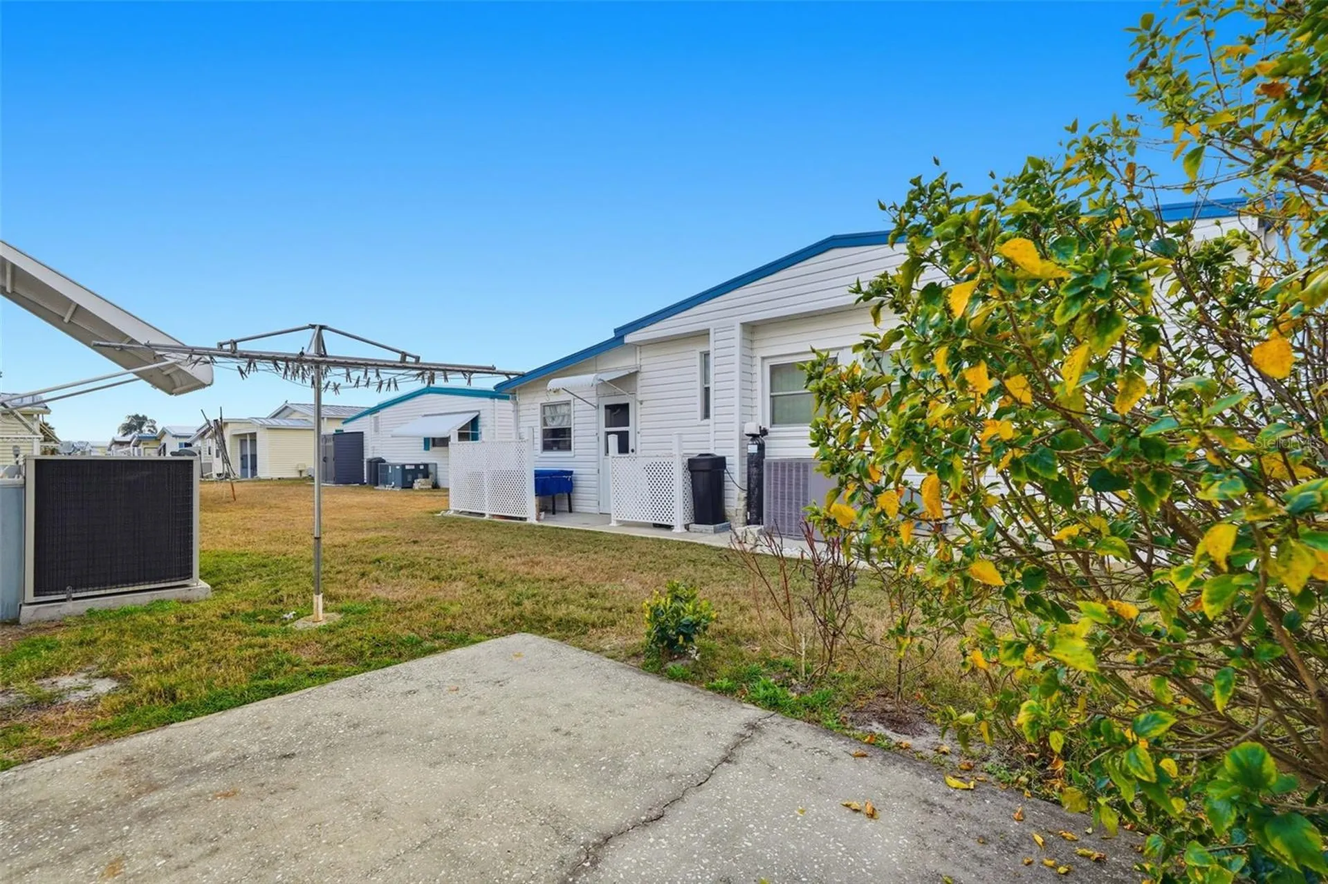 2101 Maui Drive Holiday FL 34691