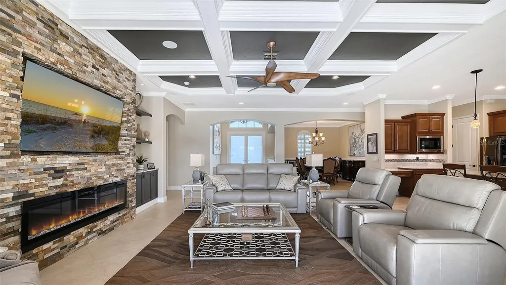 4709 Vasca Drive Sarasota FL 34240