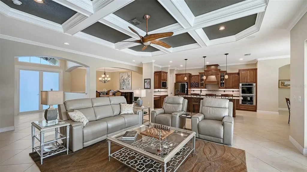 4709 Vasca Drive Sarasota FL 34240