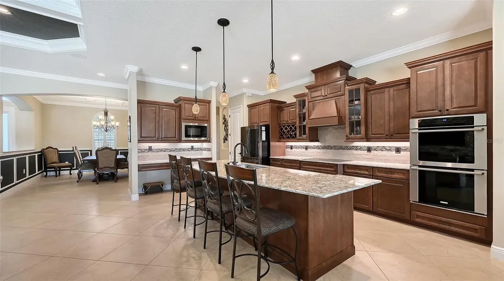 4709 Vasca Drive Sarasota FL 34240