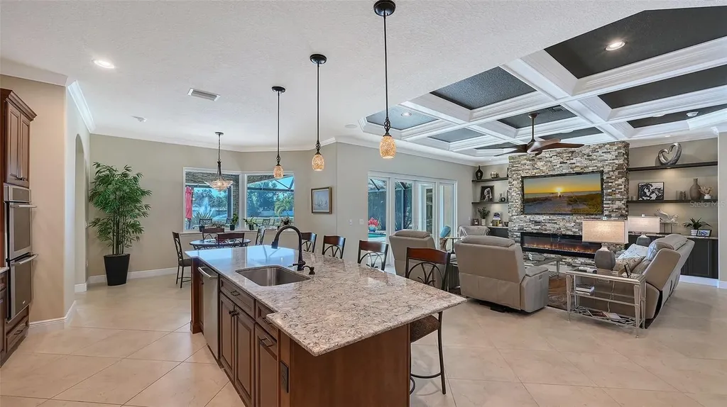 4709 Vasca Drive Sarasota FL 34240