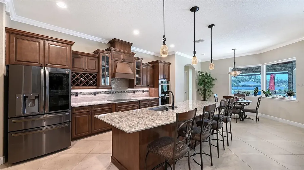 4709 Vasca Drive Sarasota FL 34240