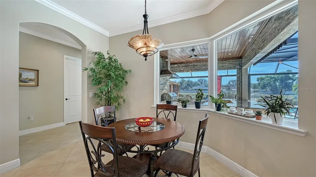 4709 Vasca Drive Sarasota FL 34240