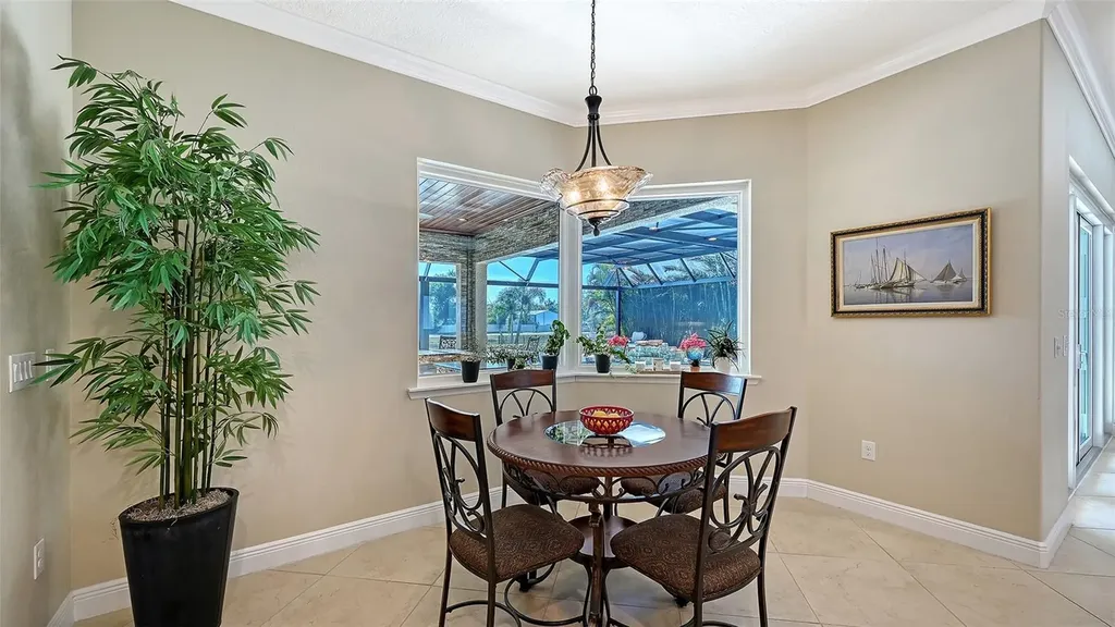 4709 Vasca Drive Sarasota FL 34240