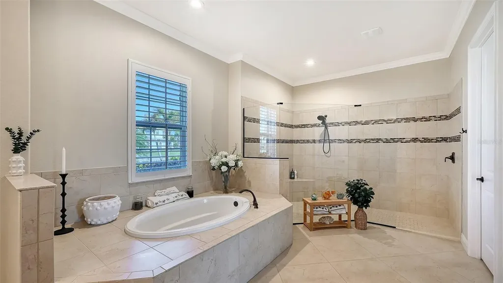 4709 Vasca Drive Sarasota FL 34240
