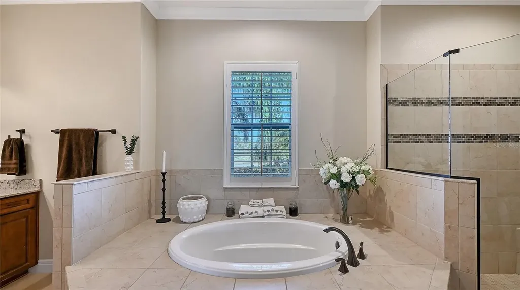 4709 Vasca Drive Sarasota FL 34240