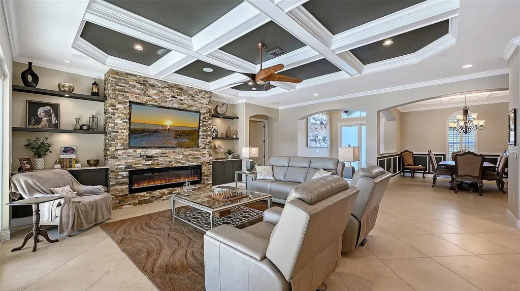 4709 Vasca Drive Sarasota FL 34240