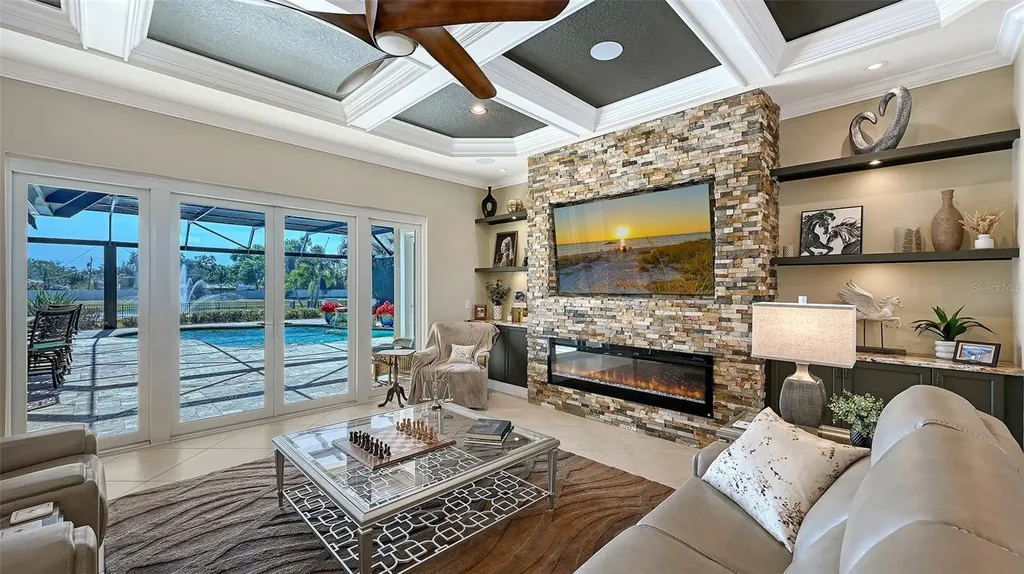 4709 Vasca Drive Sarasota FL 34240