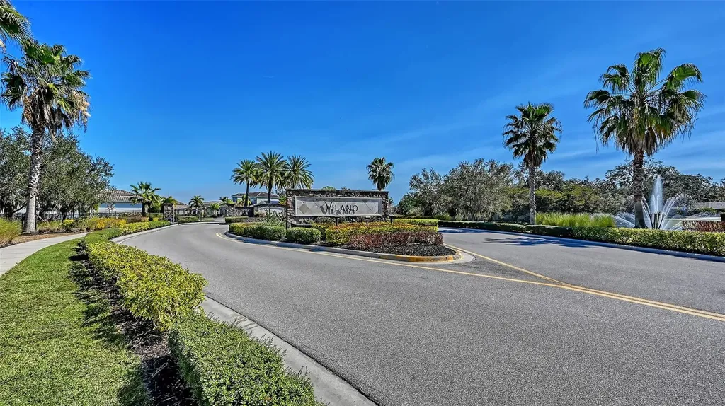 4709 Vasca Drive Sarasota FL 34240