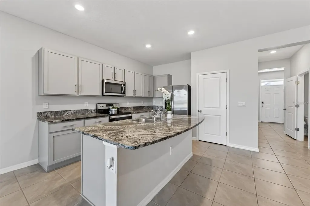 188 Mangrove Shade Circle Apollo Beach FL 33572