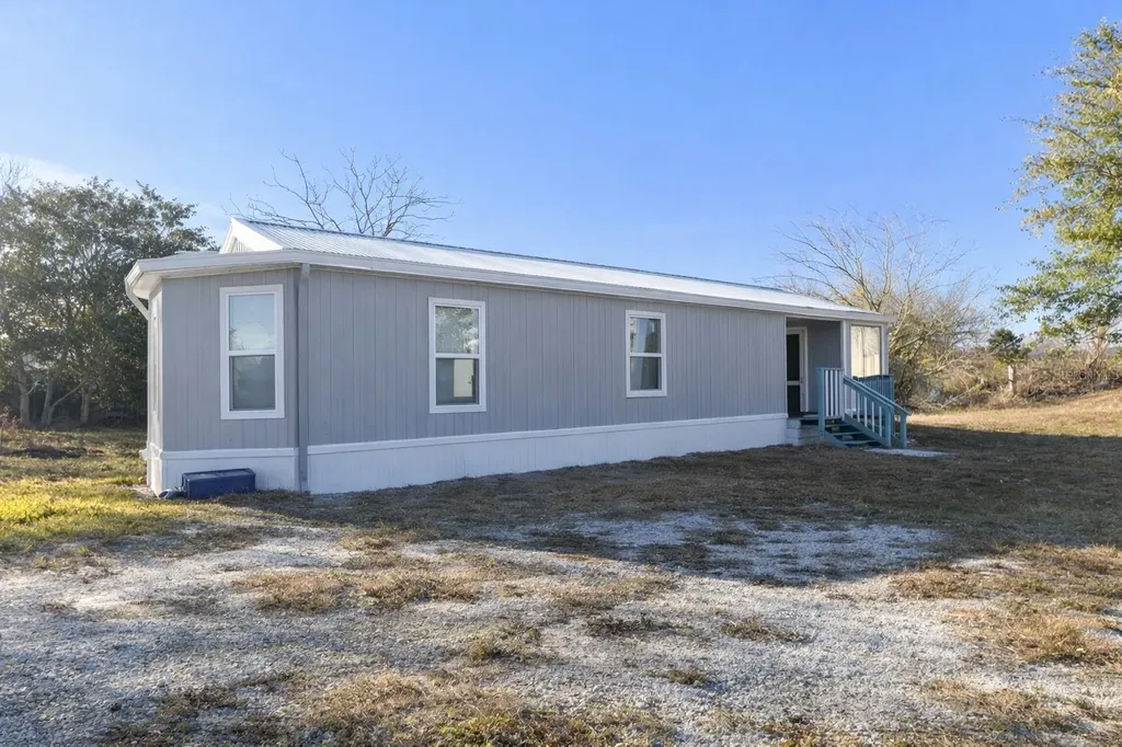 702 Hillsboro Street Plant City FL 33563