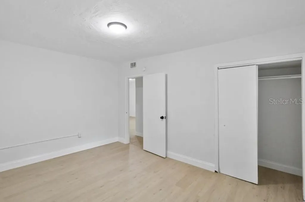 2608 E Cayuga Street Tampa FL 33610