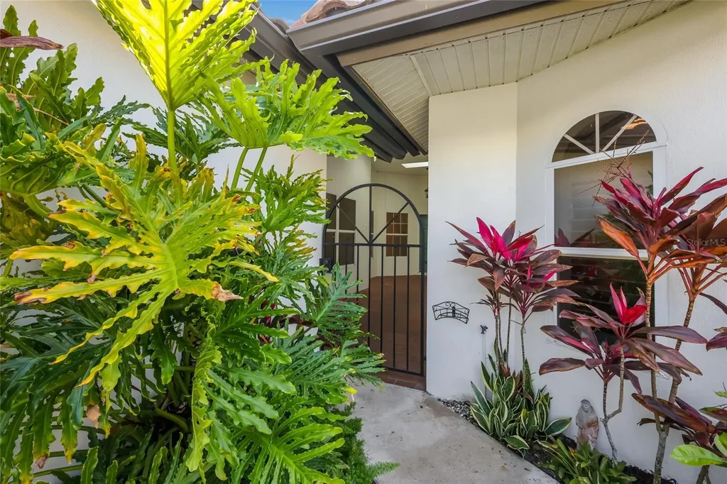 4428 Calle Serena Sarasota FL 34238