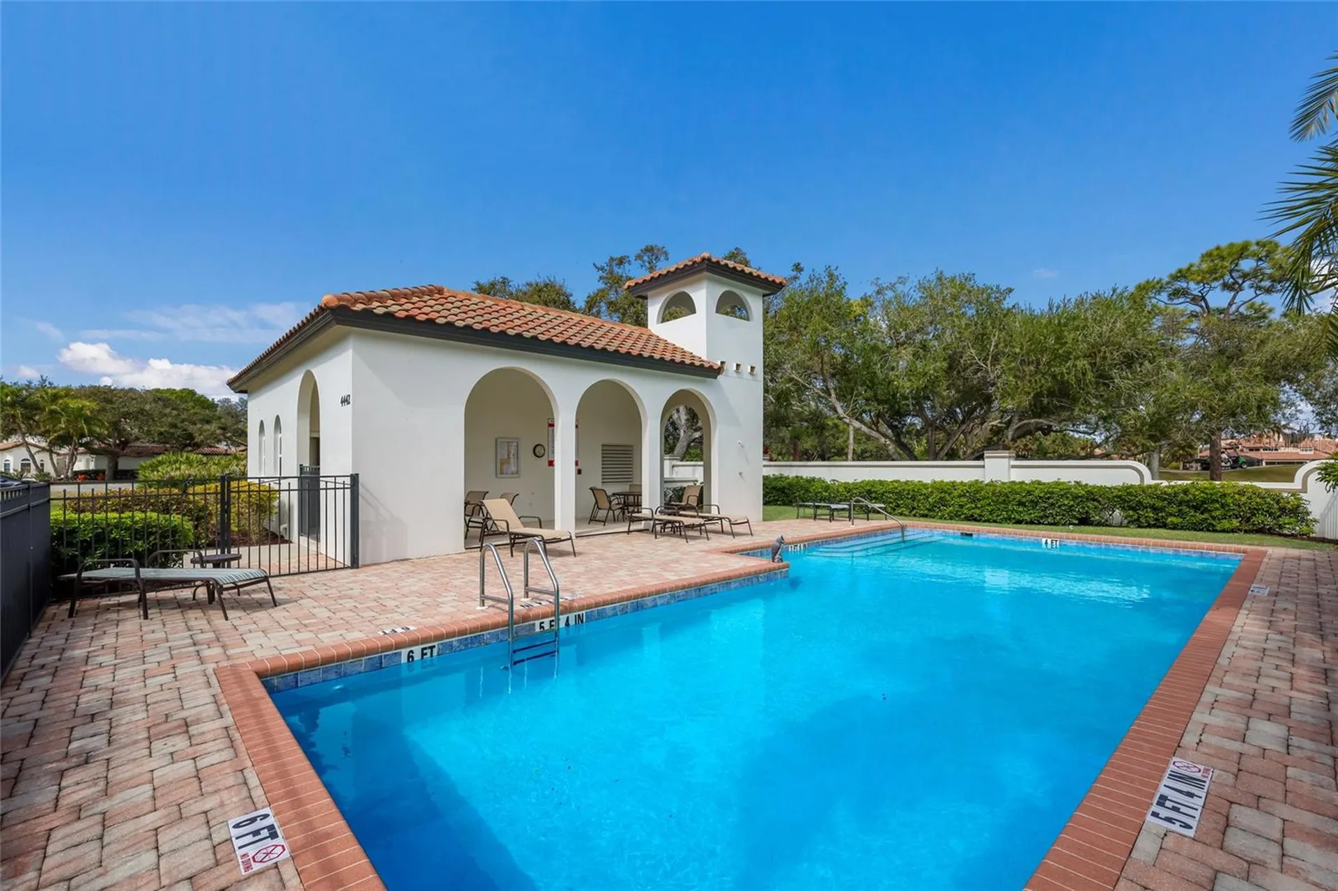 4428 Calle Serena Sarasota FL 34238