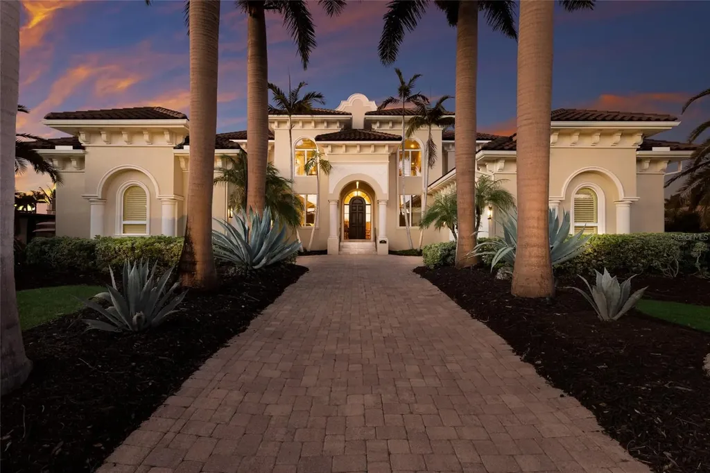 617 N Owl Drive Sarasota FL 34236