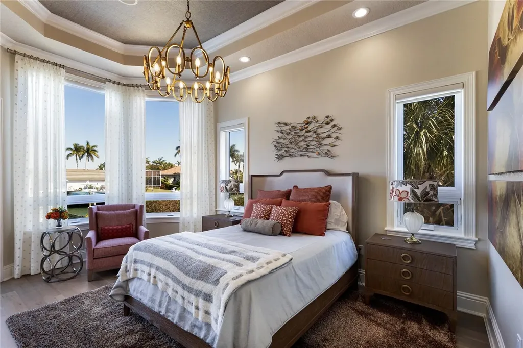 617 N Owl Drive Sarasota FL 34236