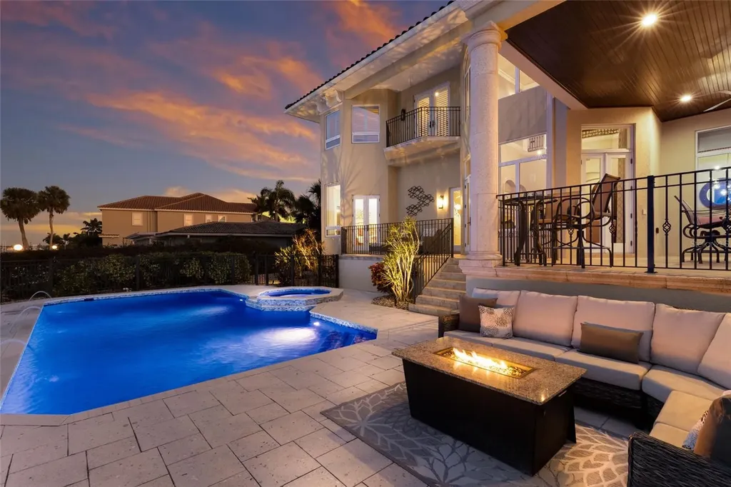 617 N Owl Drive Sarasota FL 34236