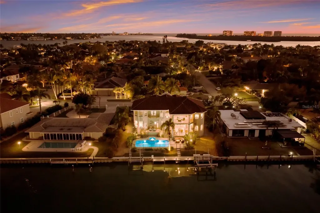 617 N Owl Drive Sarasota FL 34236