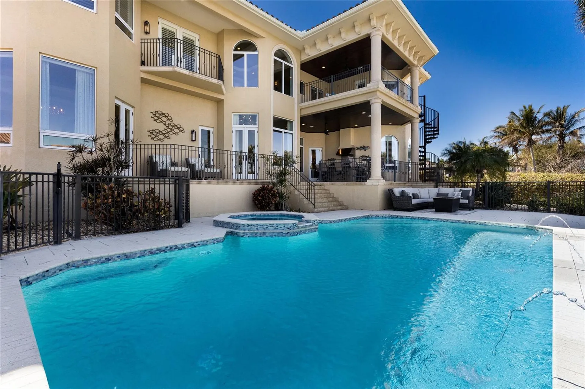 617 N Owl Drive Sarasota FL 34236