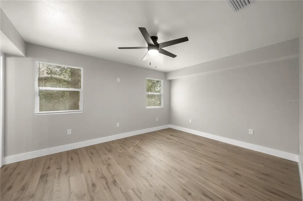 16545 NE 17th Place Silver Springs FL 34488