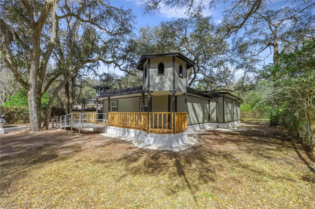 16545 NE 17th Place Silver Springs FL 34488