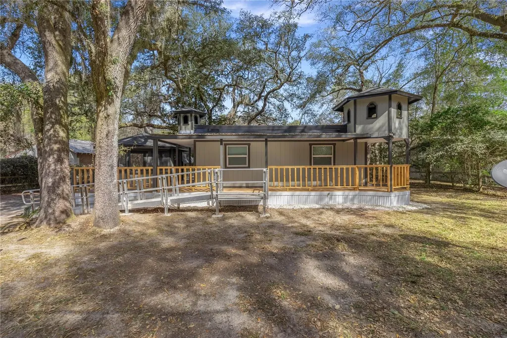 16545 NE 17th Place Silver Springs FL 34488