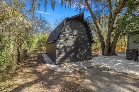 16545 NE 17th Place Silver Springs FL 34488