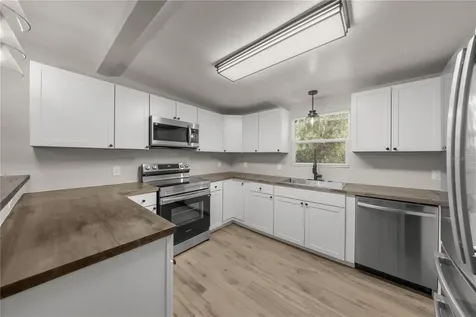 16545 NE 17th Place Silver Springs FL 34488