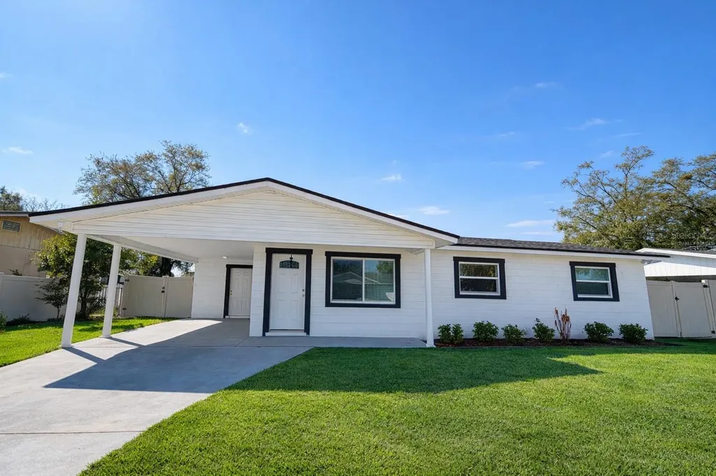 509 Clayton Circle Winter Haven FL 33880