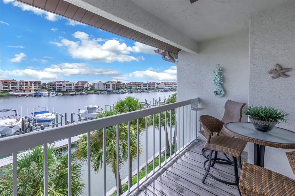 117 Yacht Club Lane Tierra Verde FL 33715