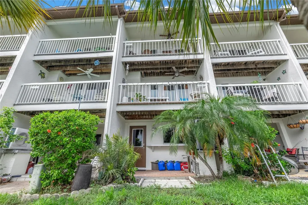 117 Yacht Club Lane Tierra Verde FL 33715