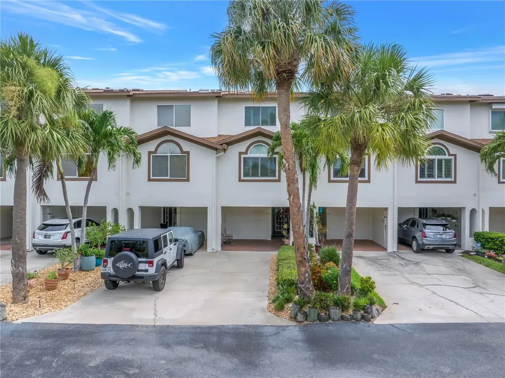 117 Yacht Club Lane Tierra Verde FL 33715