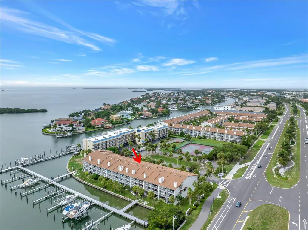 117 Yacht Club Lane Tierra Verde FL 33715